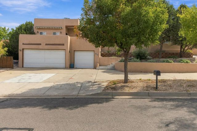 712 Navarra Way SE, Albuquerque, NM 87123