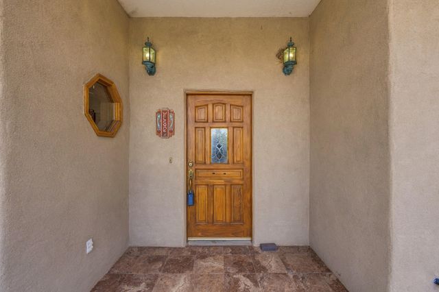 712 Navarra Way SE, Albuquerque, NM 87123