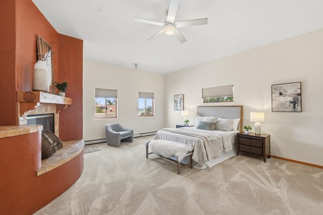 712 Navarra Way SE, Albuquerque, NM 87123