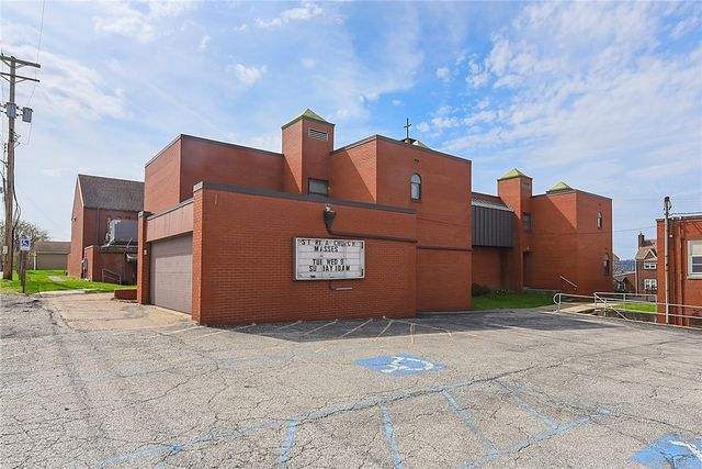 219 W Schwab Ave, Munhall, PA 15120