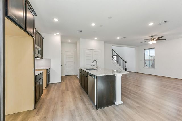 4229 Red Cedar Ring Lane, Pinehurst, TX 77362