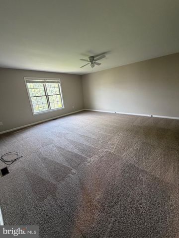 1938 LIMESTONE DR, Hummelstown, PA 17036