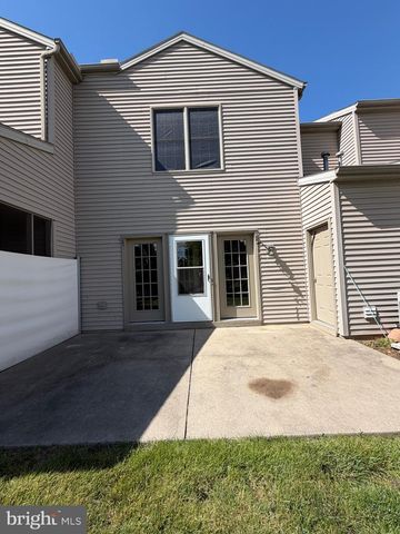 1938 LIMESTONE DR, Hummelstown, PA 17036