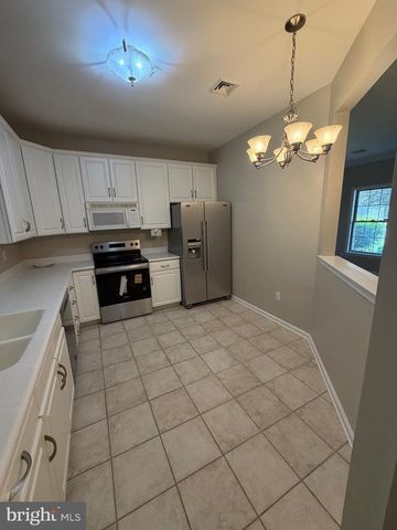 1938 LIMESTONE DR, Hummelstown, PA 17036