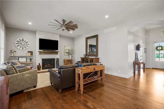 16804 Bradshaw Street, Overland Park, KS 66221