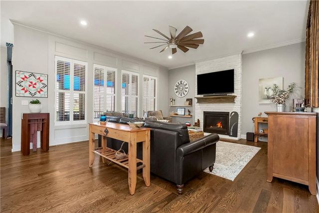 16804 Bradshaw Street, Overland Park, KS 66221