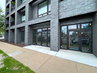 5235 N Western Avenue, Chicago, IL 60625