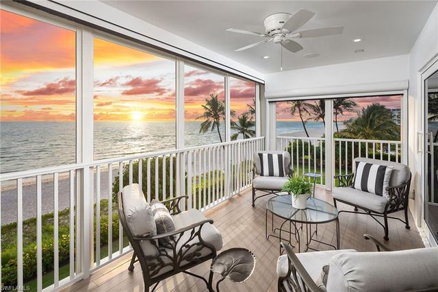 1285 Gulf Shore BLVD N 3B, Naples, FL 34102