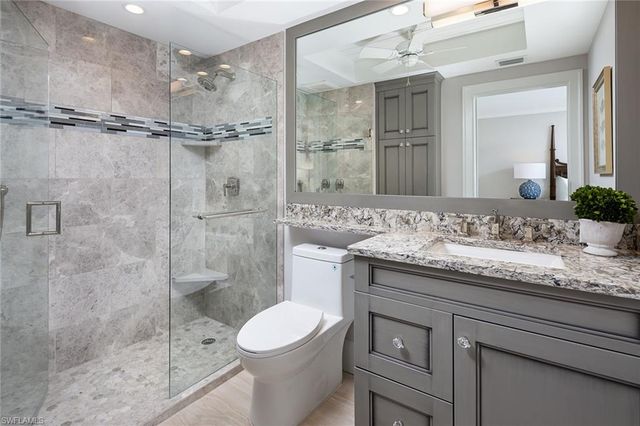 1285 Gulf Shore BLVD N 3B, Naples, FL 34102
