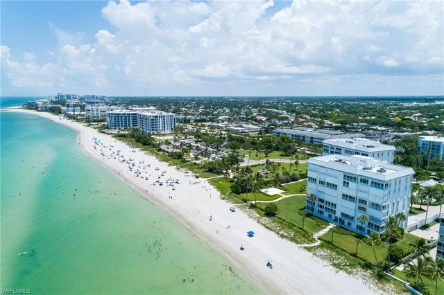 1285 Gulf Shore BLVD N 3B, Naples, FL 34102