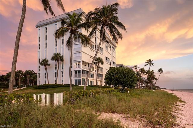 1285 Gulf Shore BLVD N 3B, Naples, FL 34102