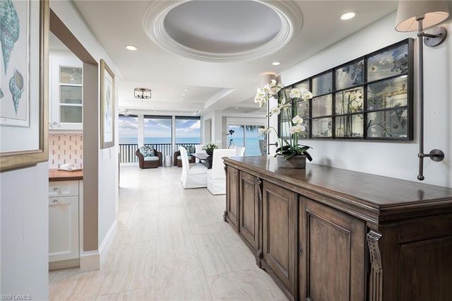 1285 Gulf Shore BLVD N 3B, Naples, FL 34102