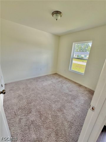 26 NE 12th TER, Cape Coral, FL 33909