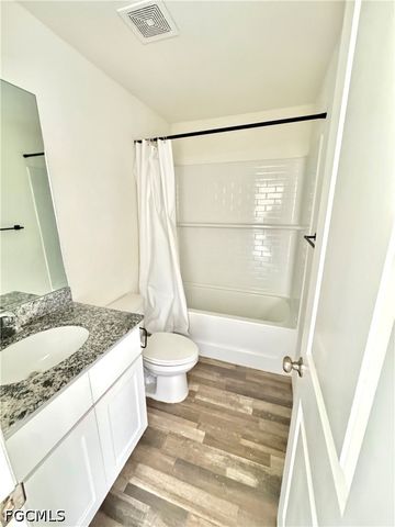 26 NE 12th TER, Cape Coral, FL 33909