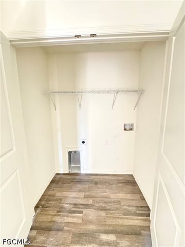 26 NE 12th TER, Cape Coral, FL 33909