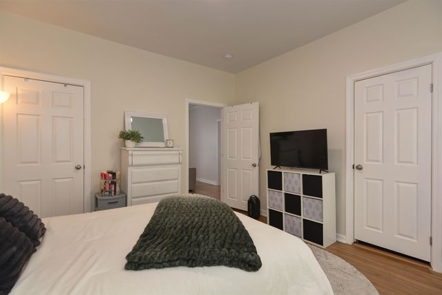 493 Manchester St 1, Manchester, NH 03103