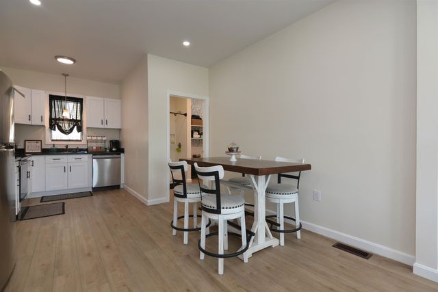 493 Manchester St 1, Manchester, NH 03103