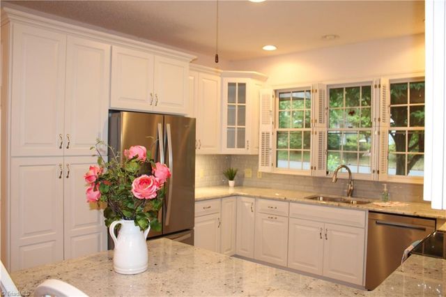 329 Laurel Street, Mount Airy, NC 27030