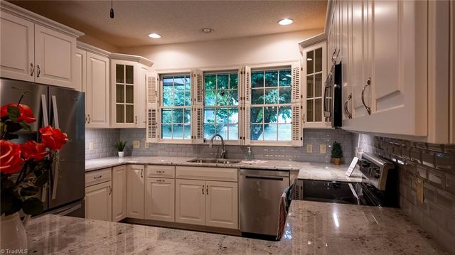 329 Laurel Street, Mount Airy, NC 27030