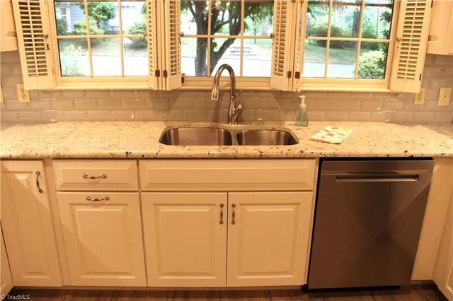 329 Laurel Street, Mount Airy, NC 27030