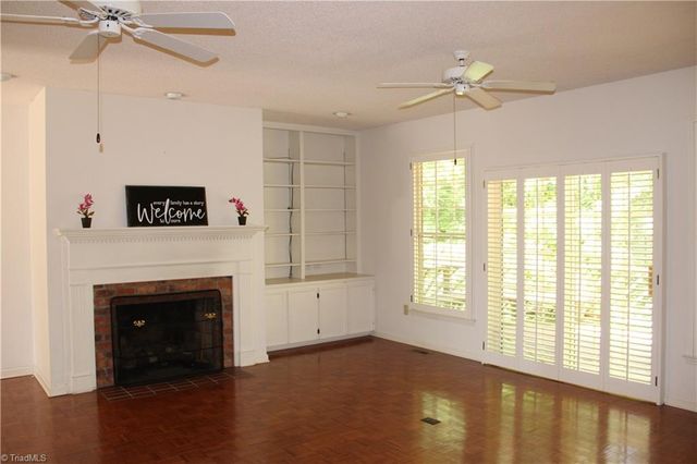 329 Laurel Street, Mount Airy, NC 27030