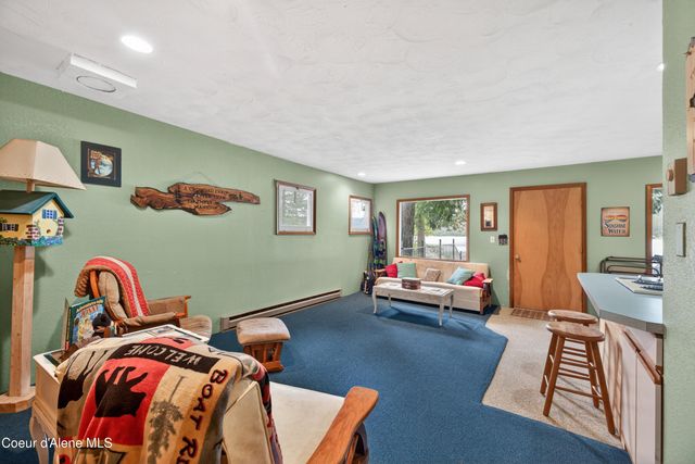 8642 W Upper Twin Lake Shore RD S, Rathdrum, ID 83858