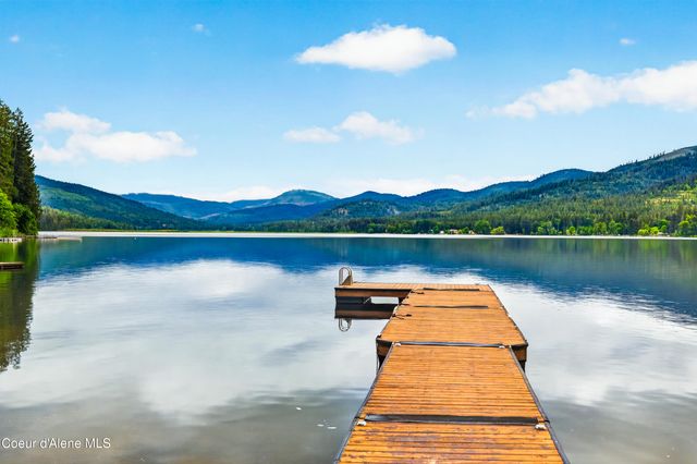 8642 W Upper Twin Lake Shore RD S, Rathdrum, ID 83858