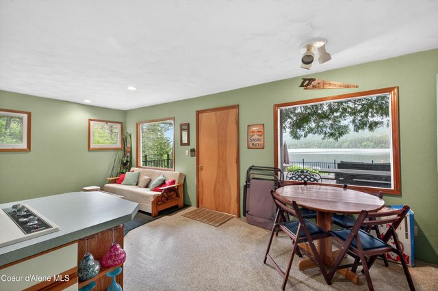 8642 W Upper Twin Lake Shore RD S, Rathdrum, ID 83858