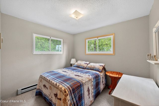 8642 W Upper Twin Lake Shore RD S, Rathdrum, ID 83858