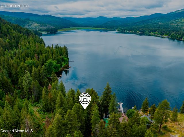 8642 W Upper Twin Lake Shore RD S, Rathdrum, ID 83858