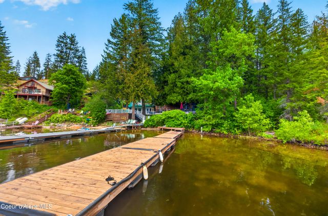 8642 W Upper Twin Lake Shore RD S, Rathdrum, ID 83858
