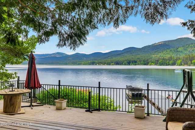 8642 W Upper Twin Lake Shore RD S, Rathdrum, ID 83858