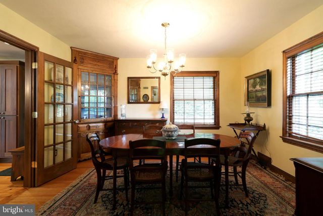 320 HARTSWICK AVE, State College, PA 16803