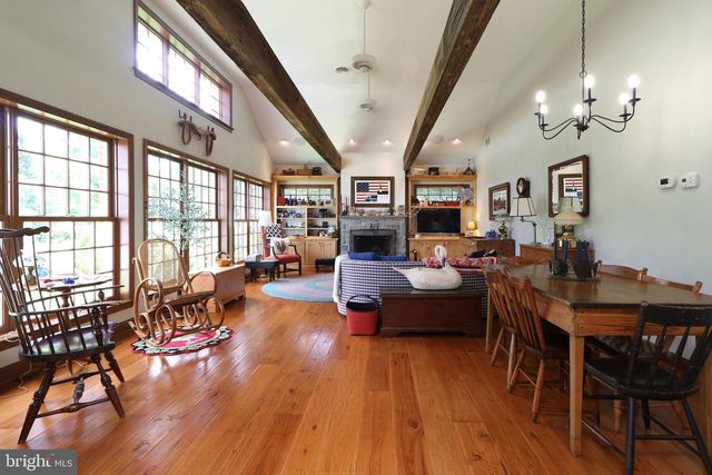 320 HARTSWICK AVE, State College, PA 16803