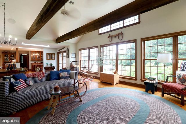 320 HARTSWICK AVE, State College, PA 16803