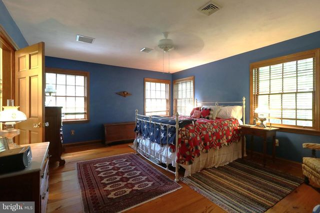 320 HARTSWICK AVE, State College, PA 16803