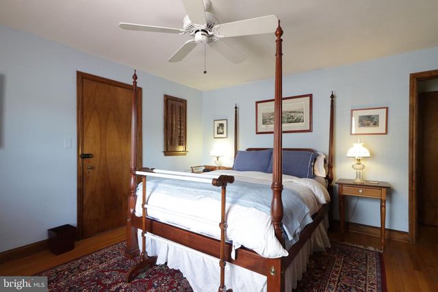 320 HARTSWICK AVE, State College, PA 16803