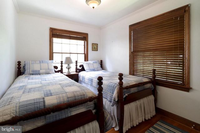 320 HARTSWICK AVE, State College, PA 16803