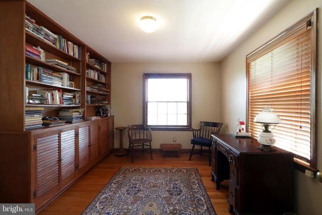 320 HARTSWICK AVE, State College, PA 16803