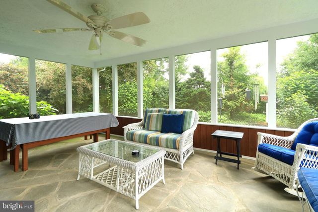 320 HARTSWICK AVE, State College, PA 16803