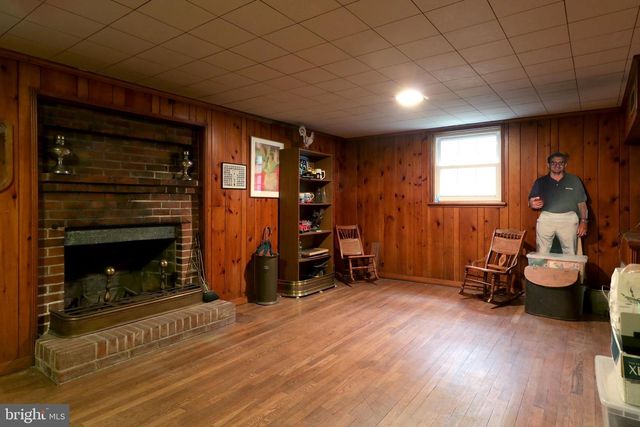 320 HARTSWICK AVE, State College, PA 16803