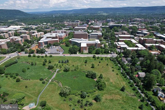 320 HARTSWICK AVE, State College, PA 16803