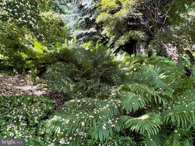 320 HARTSWICK AVE, State College, PA 16803