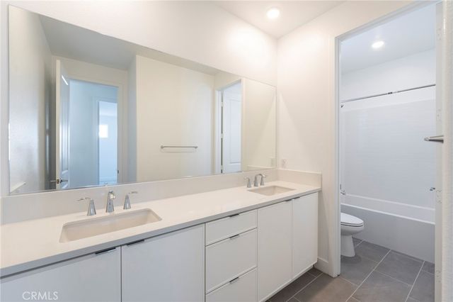 412 Flycatcher, Irvine, CA 92618