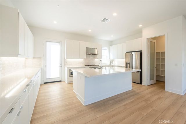 412 Flycatcher, Irvine, CA 92618