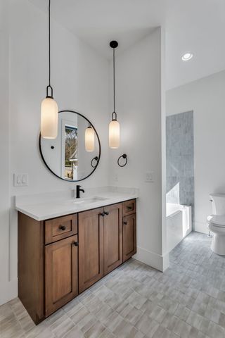 3806 Harding Pl, Nashville, TN 37215