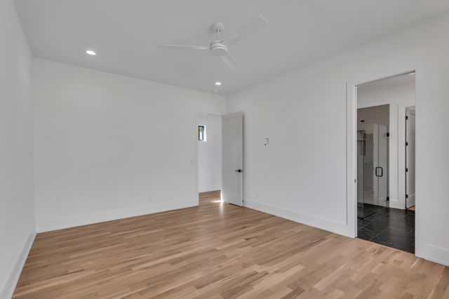 3806 Harding Pl, Nashville, TN 37215