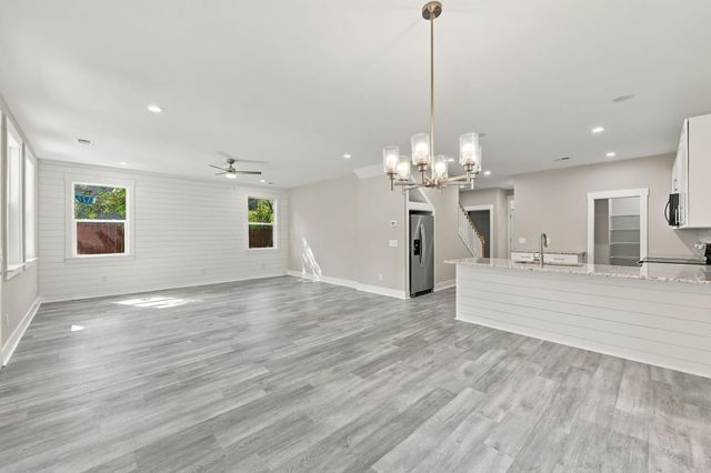 5816 Beverly Drive, Hanahan, SC 29410