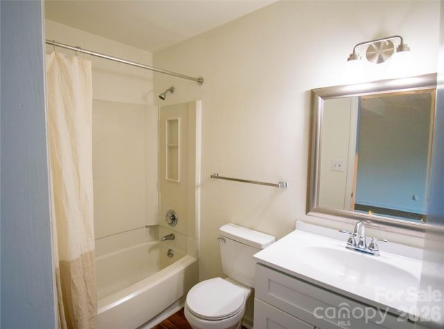 11042 Harrowfield Road, Charlotte, NC 28226