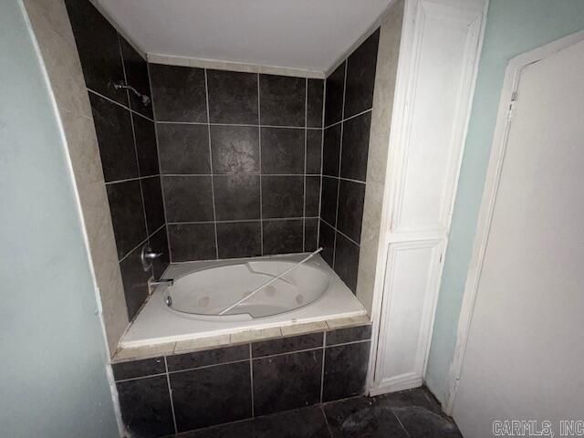 112 E Palm, Lonoke, AR 72086